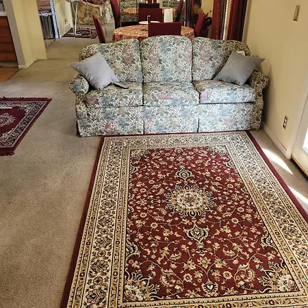 Charming 3 Bedrooms, 2 Full Baths, Vacation Home